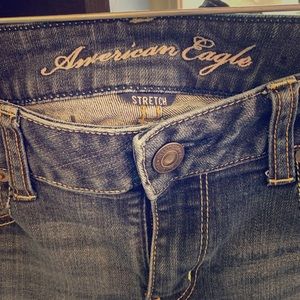 Woman’s American Eagle jeans